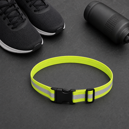 Reflective waist belt ready for a run